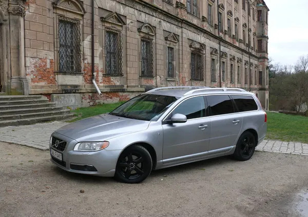samochody osobowe Volvo V70 cena 31500 przebieg: 307000, rok produkcji 2012 z Tychy